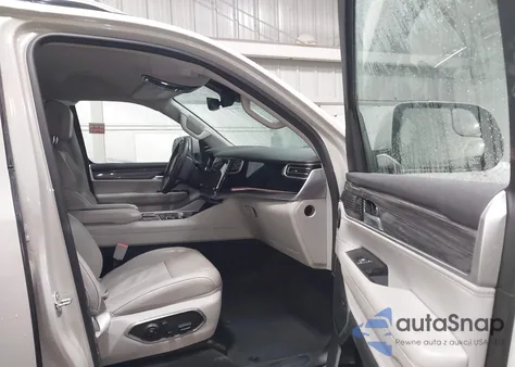 2022 Jeep Wagoneer Series Iii 4X4 из США, поврежденный, VIN 1C4SJVDT1NS202932